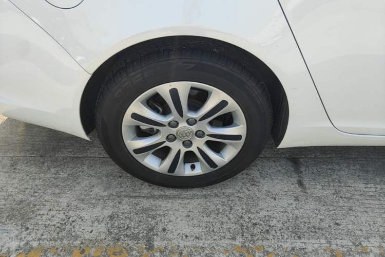 Used Buick Regal 2015 1.6T Leading Technology Model Right Rear Wheel Hub