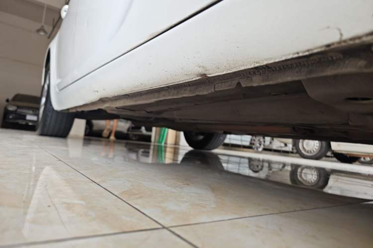 Used Buick Regal 2015 1.6T Fashion Tech Model Right Side Sill