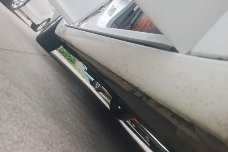 Used Buick Regal 2015 1.6T Elite Tech Model Right Side Sill