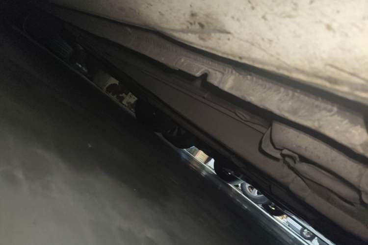 Used Buick Regal 2015 2.0L Leading Fashion Edition Right Side Sill