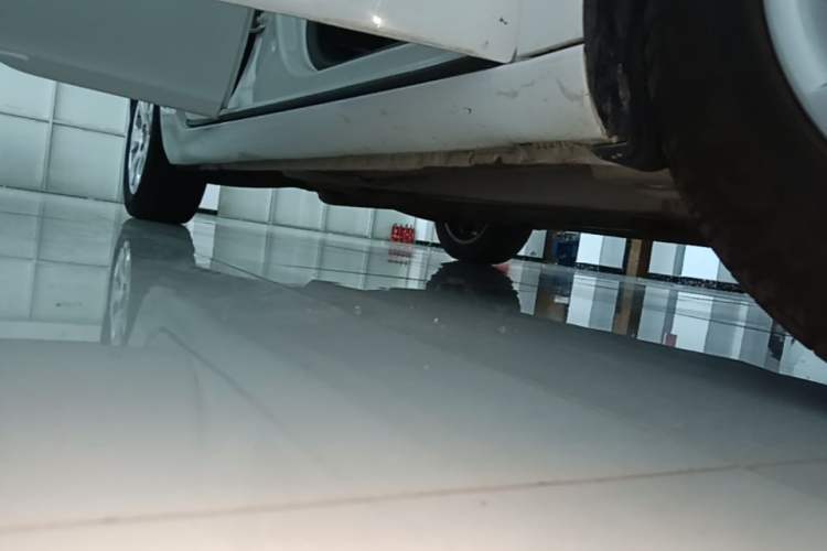 Used Buick Regal 2015 1.6T Leading Technology Model Right Side Sill