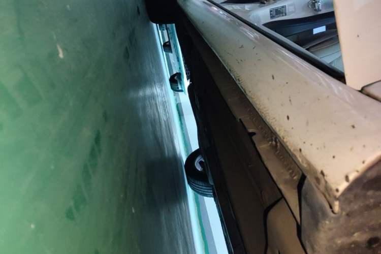 Used Buick Regal 2015 2.0L Leading Fashion Edition Right Side Sill