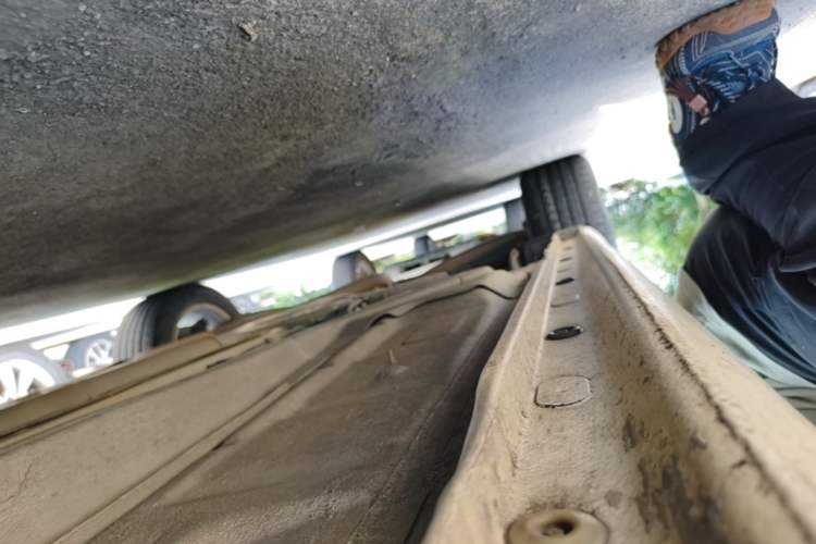 Used Buick Regal 2015 1.6T Leading Technology Model Right Side Sill