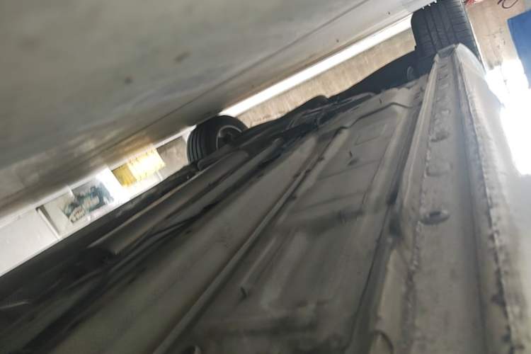 Used Buick Regal 2015 1.6T Leading Technology Model Right Side Sill