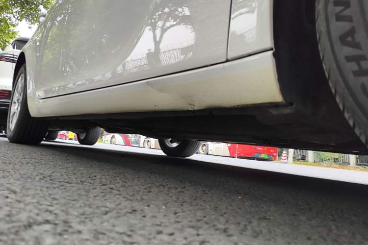 Used Buick Regal 2015 2.0L Leading Fashion Edition Right Side Sill