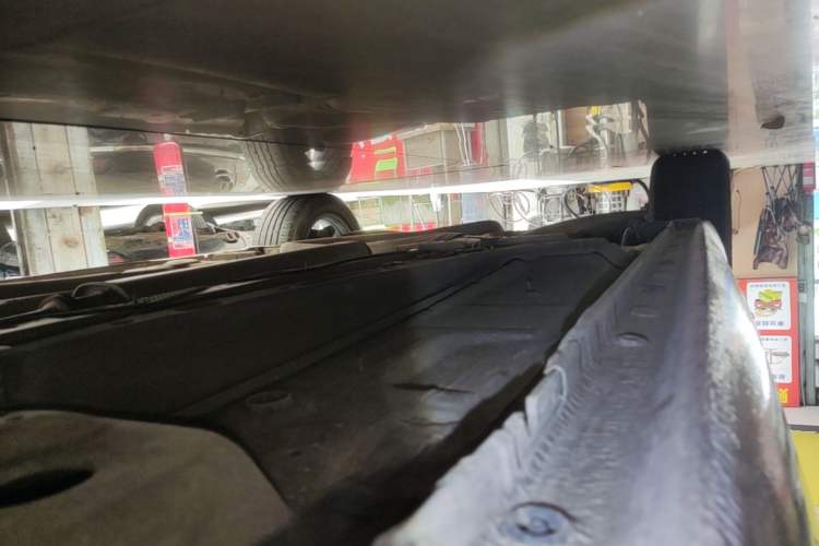 Used Buick Regal 2015 1.6T Leading Technology Model Right Side Sill
