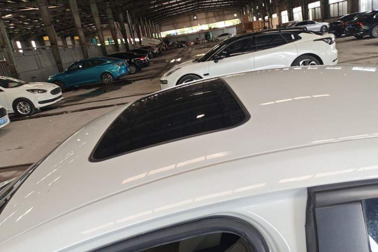 Used Buick Regal 2015 2.0L Leading Fashion Edition Roof