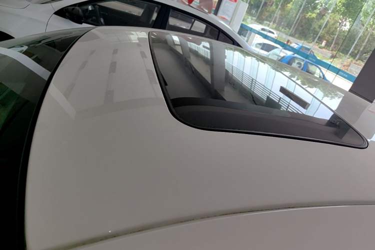 Used Buick Regal 2015 2.0L Leading Fashion Edition Roof