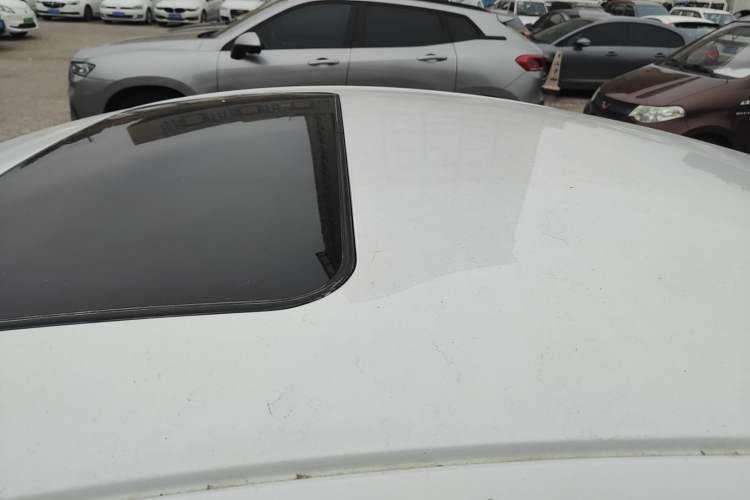 Used Buick Regal 2015 1.6T Elite Tech Model Roof