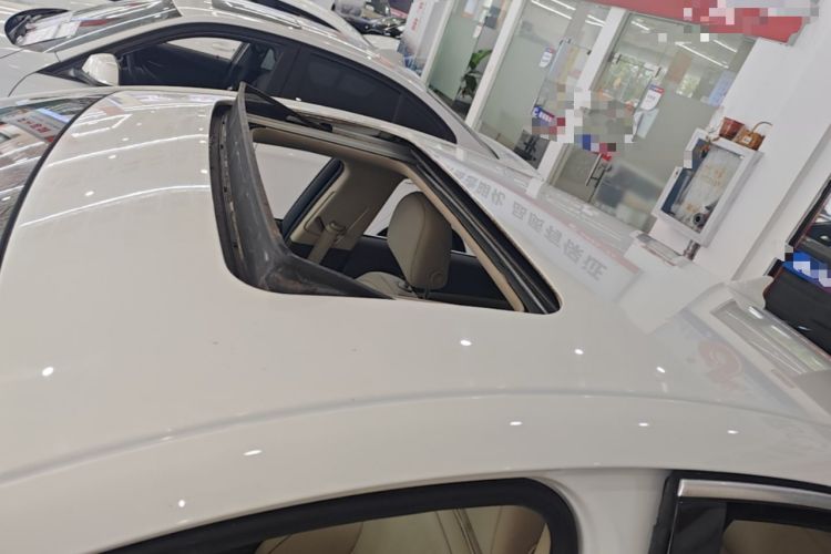 Used Buick Regal 2015 2.0L Elite Fashion Edition Roof