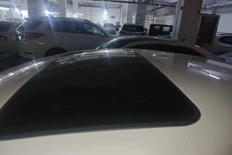 Used Buick Regal 2015 2.0L Leading Fashion Edition Roof