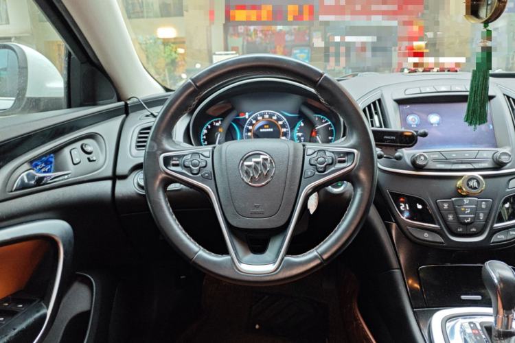 Used Buick Regal 2015 1.6T Elite Tech Model Steering Wheel