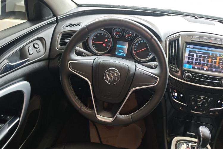 Used Buick Regal 2015 1.6T Fashion Tech Model Steering Wheel