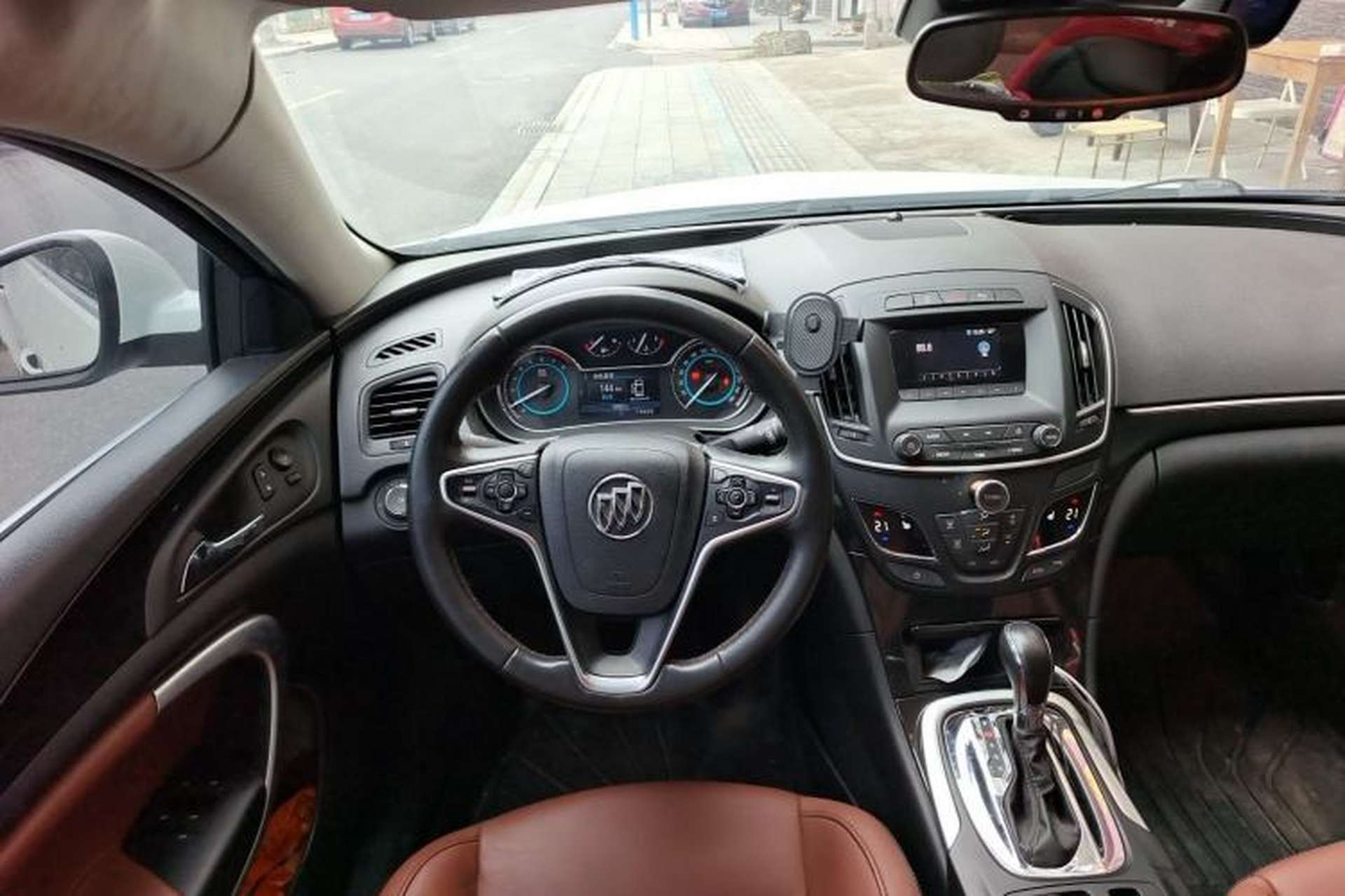 Used Buick Regal 2015 GS 2.0T Grand Sport Edition Steering Wheel