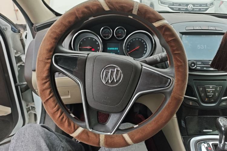 Used Buick Regal 2015 2.0L Leading Fashion Edition Steering Wheel