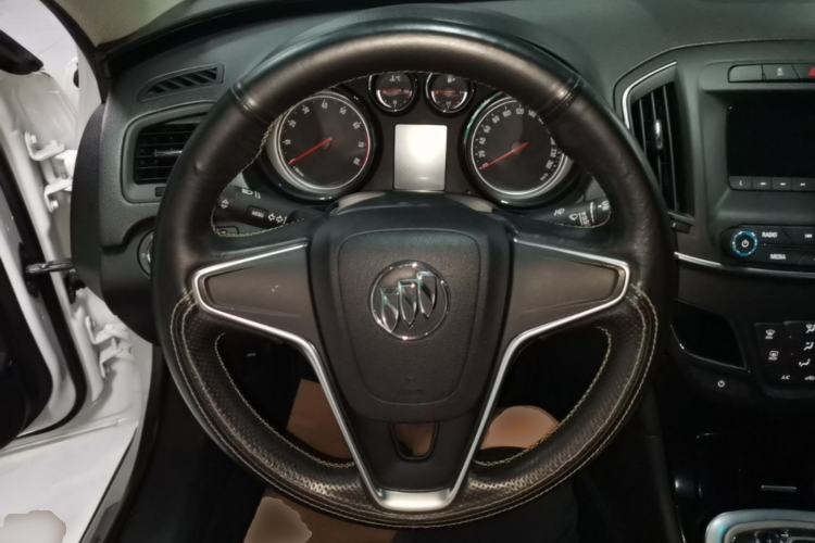 Used Buick Regal 2015 1.6T Leading Technology Model Steering Wheel