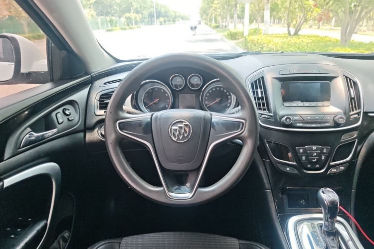 Used Buick Regal 2015 1.6T Leading Technology Model Steering Wheel