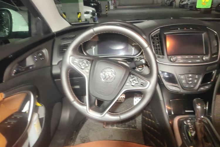 Used Buick Regal 2015 1.6T Elite Tech Model Steering Wheel