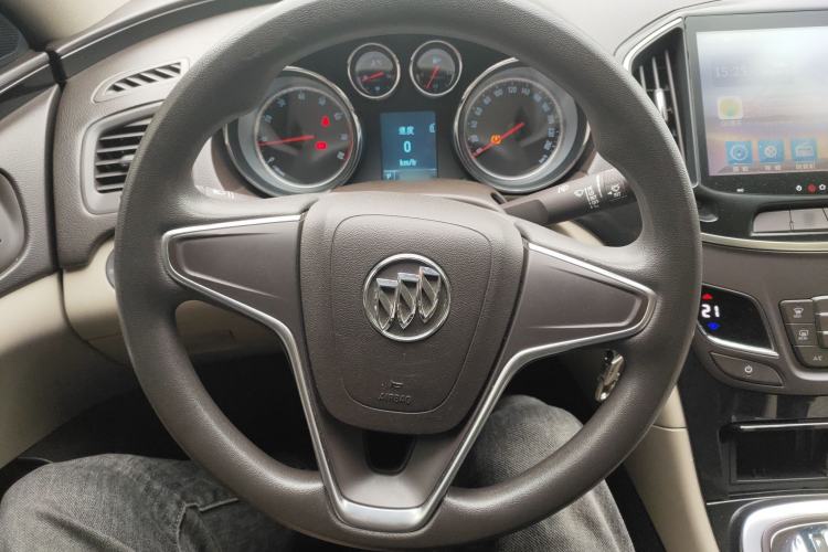 Used Buick Regal 2015 2.0L Leading Fashion Edition Steering Wheel