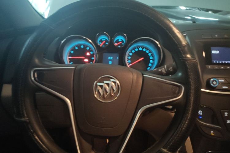 Used Buick Regal 2015 2.0L Leading Fashion Edition Steering Wheel