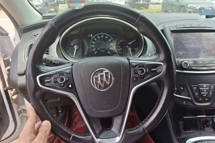 Used Buick Regal 2015 1.6T Elite Tech Model Steering Wheel