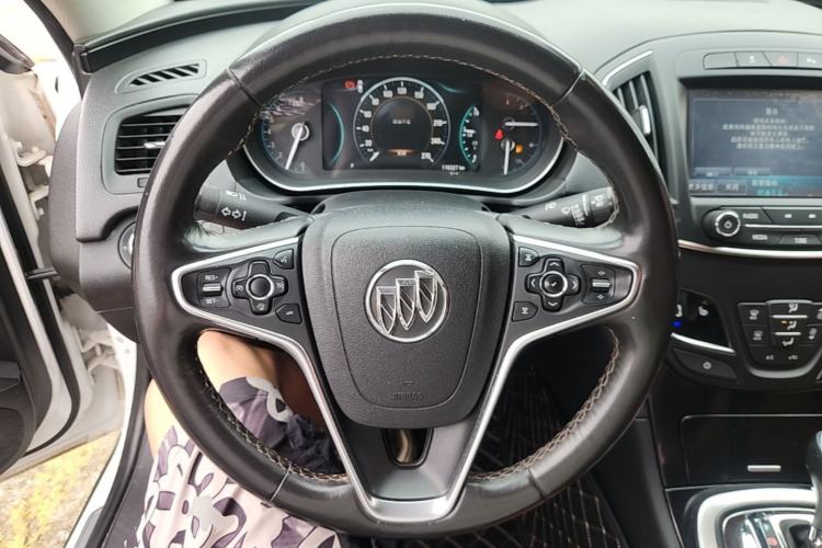 Used Buick Regal 2015 1.6T Elite Tech Model Steering Wheel