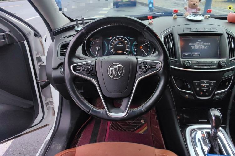 Used Buick Regal 2015 1.6T Elite Tech Model Steering Wheel