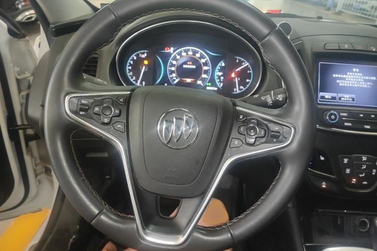 Used Buick Regal 2015 1.6T Elite Tech Model Steering Wheel
