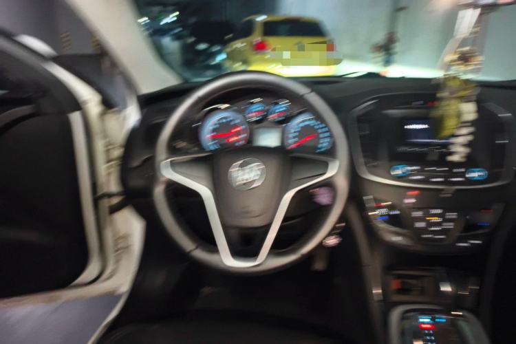 Used Buick Regal 2015 1.6T Fashion Tech Model Steering Wheel