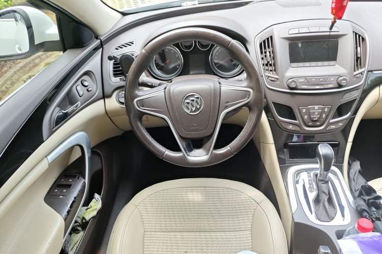 Used Buick Regal 2015 2.0L Leading Fashion Edition Steering Wheel
