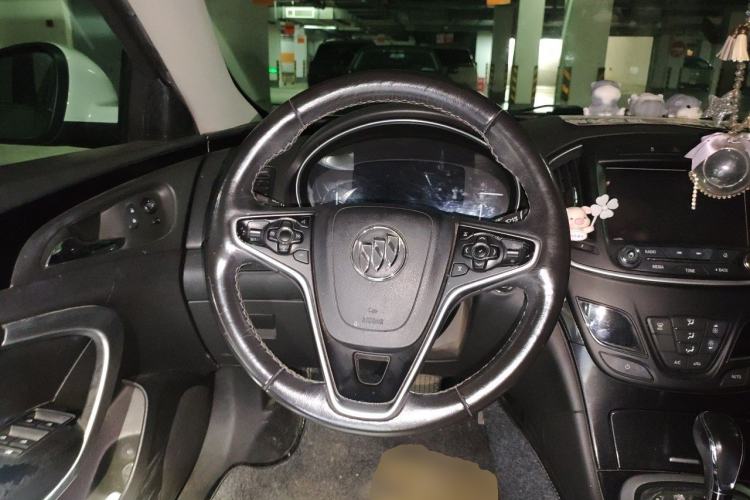 Used Buick Regal 2015 1.6T Elite Tech Model Steering Wheel