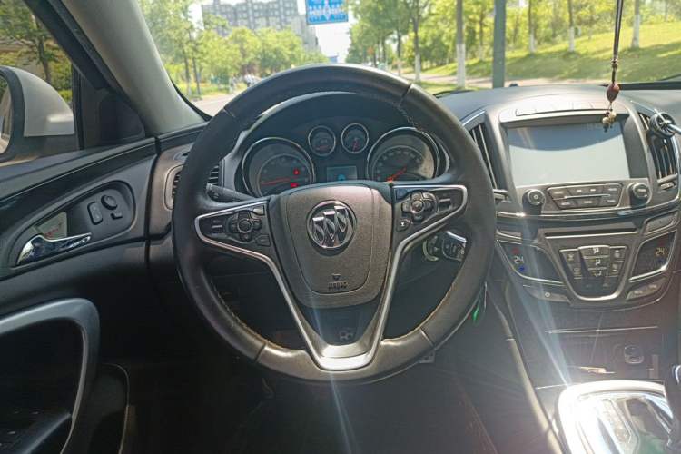 Used Buick Regal 2015 1.6T Leading Technology Model Steering Wheel