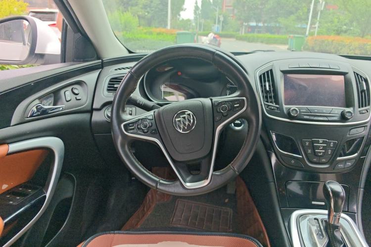 Used Buick Regal 2015 1.6T Elite Tech Model Steering Wheel