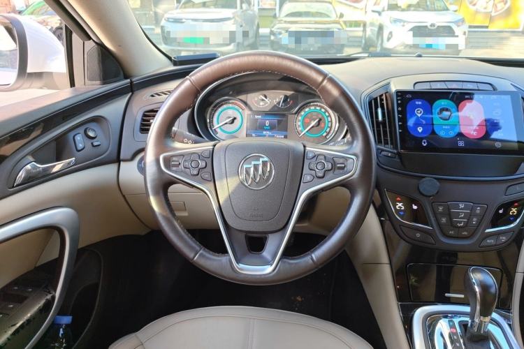 Used Buick Regal 2015 2.0L Elite Fashion Edition Steering Wheel