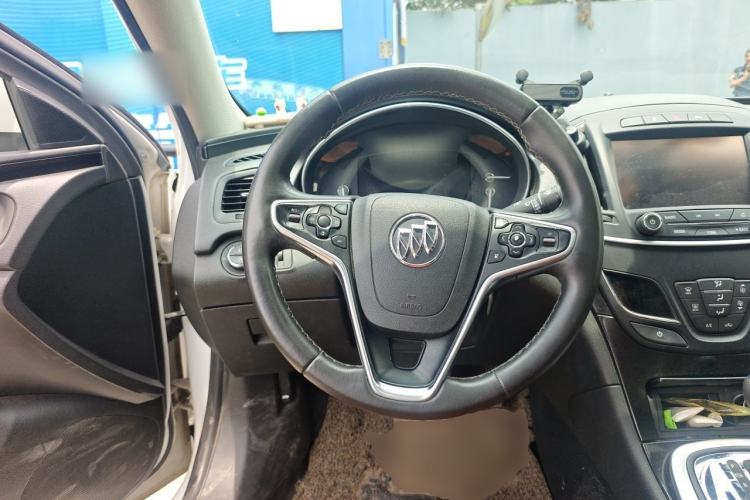 Used Buick Regal 2015 1.6T Elite Tech Model Steering Wheel