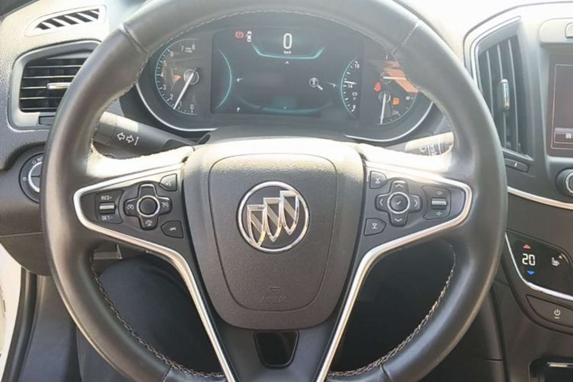 Used Buick Regal 2015 1.6T Elite Tech Model Steering Wheel