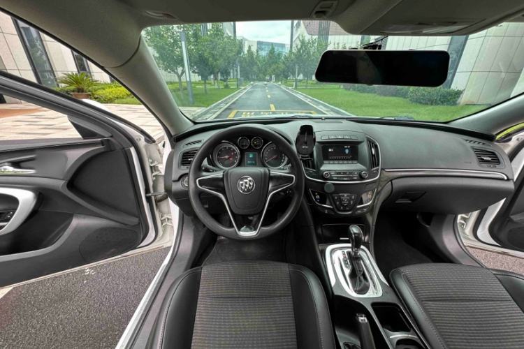Used Buick Regal 2015 1.6T Leading Technology Model Steering Wheel