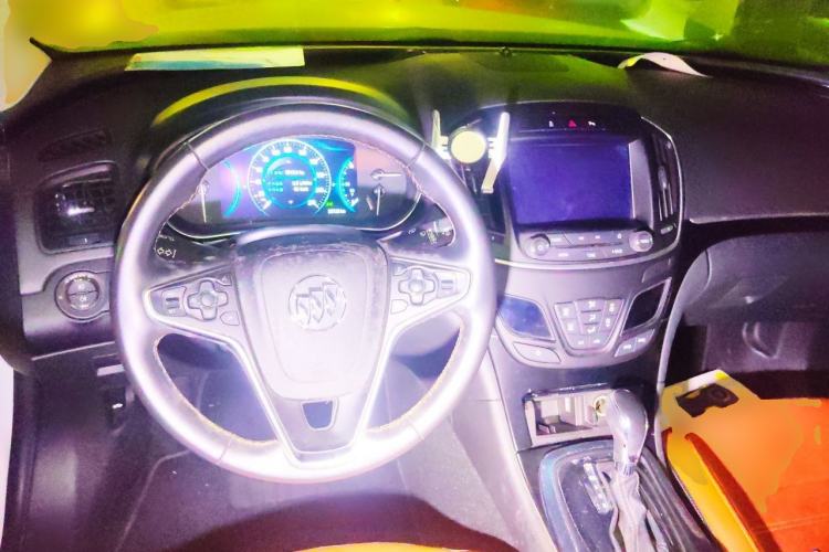 Used Buick Regal 2015 1.6T Elite Tech Model Steering Wheel