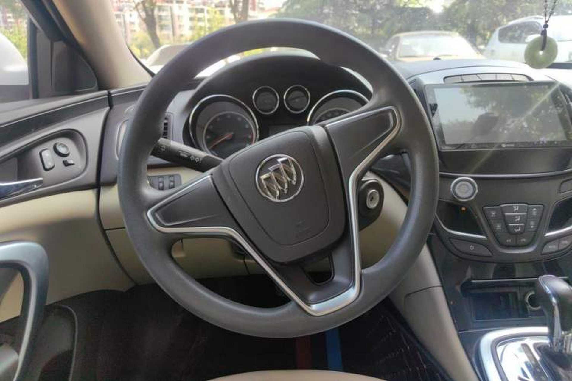 Used Buick Regal 2015 2.0L Leading Fashion Edition Steering Wheel