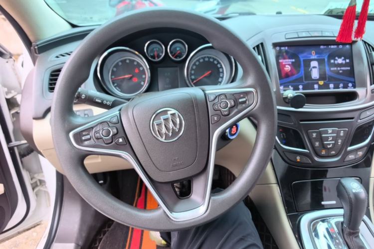 Used Buick Regal 2015 2.0L Leading Fashion Edition Steering Wheel