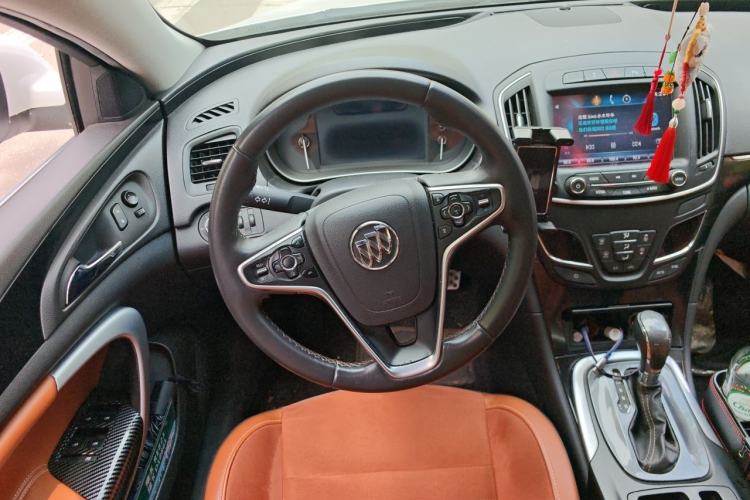 Used Buick Regal 2015 1.6T Elite Tech Model Steering Wheel