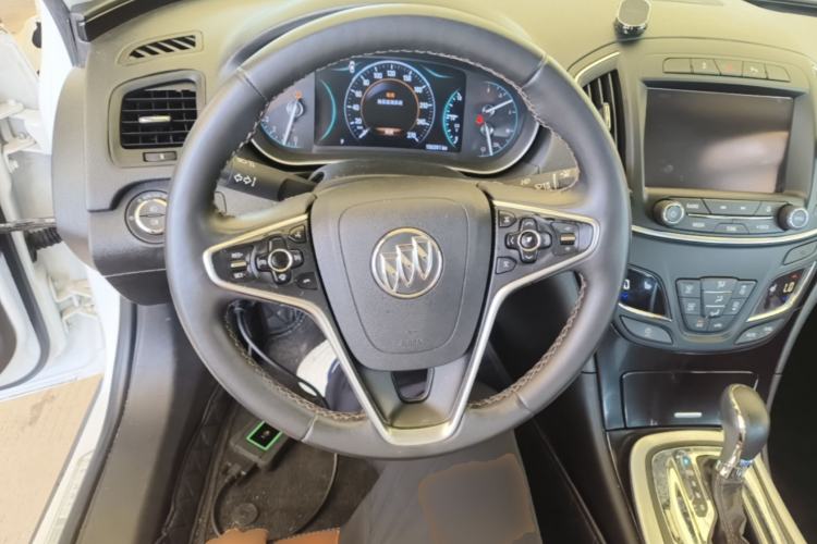 Used Buick Regal 2015 1.6T Elite Tech Model Steering Wheel