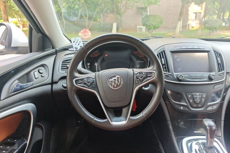 Used Buick Regal 2015 1.6T Elite Tech Model Steering Wheel