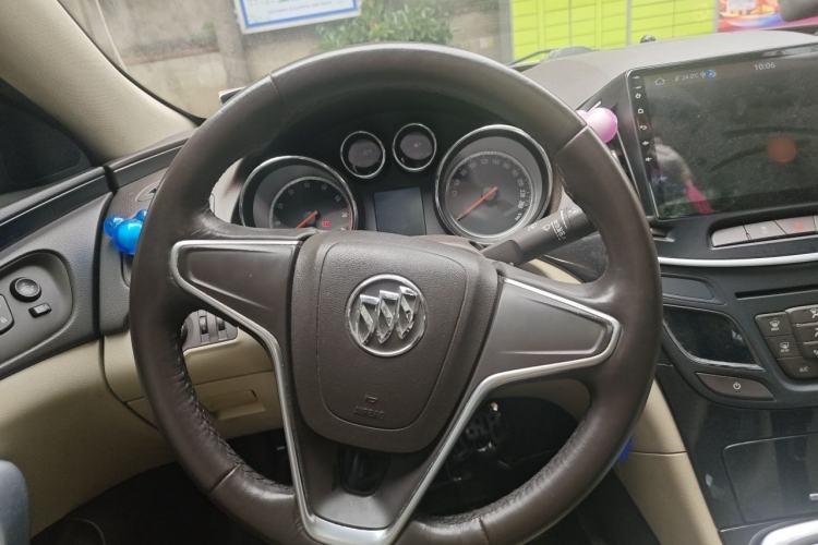 Used Buick Regal 2015 2.0L Leading Fashion Edition Steering Wheel