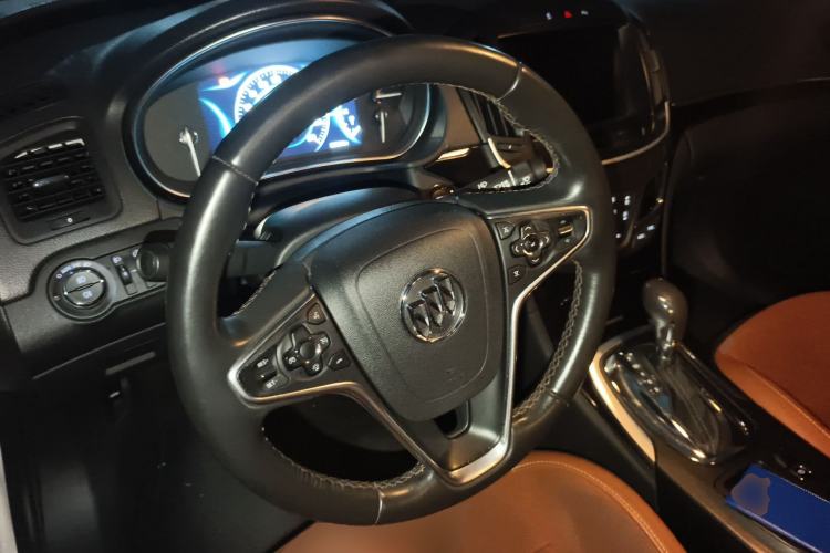 Used Buick Regal 2015 1.6T Elite Tech Model Steering Wheel