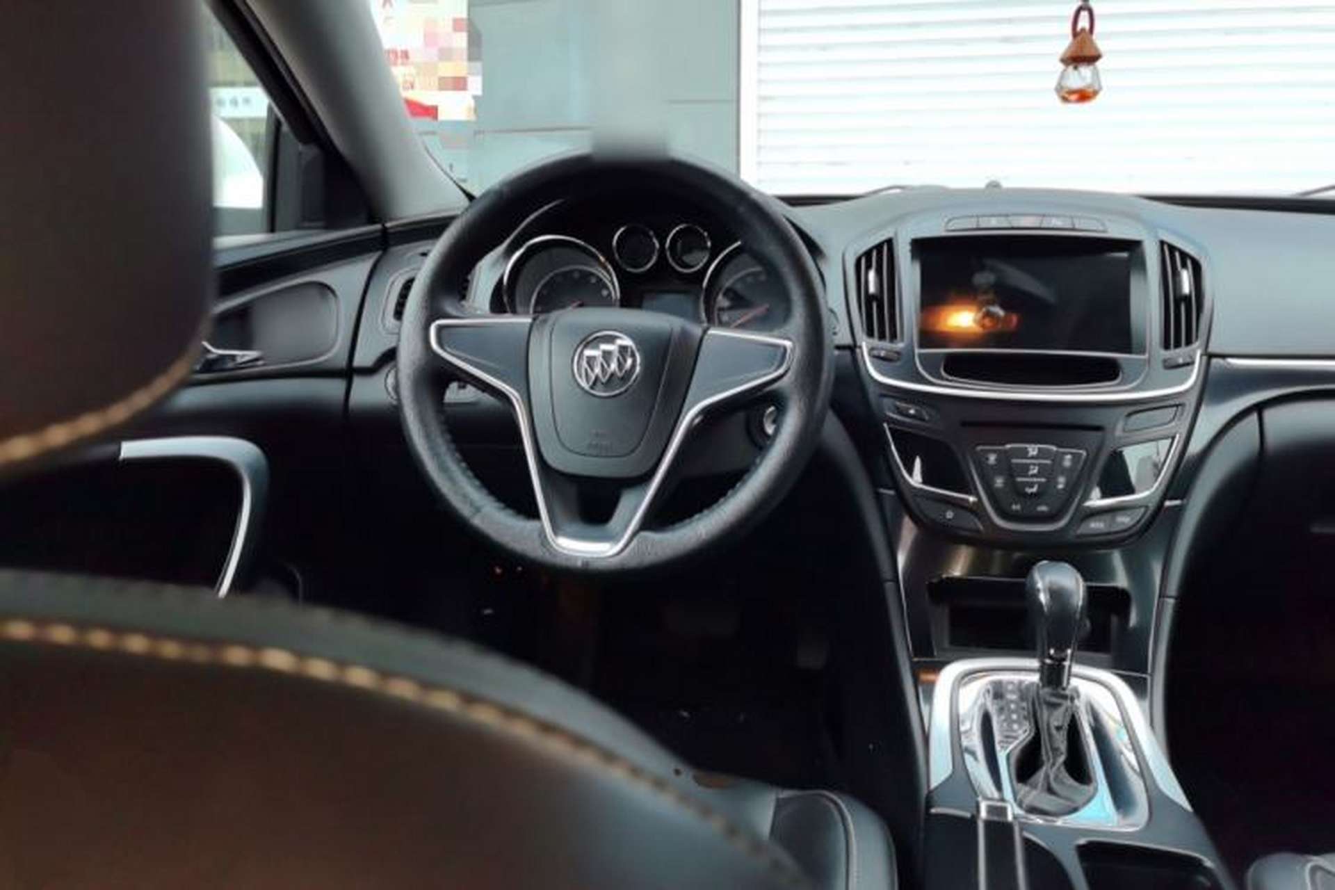 Used Buick Regal 2015 1.6T Fashion Tech Model Steering Wheel