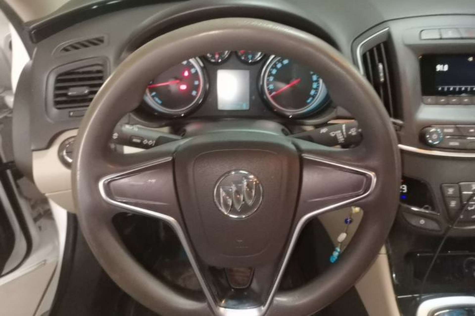 Used Buick Regal 2015 2.0L Leading Fashion Edition Steering Wheel