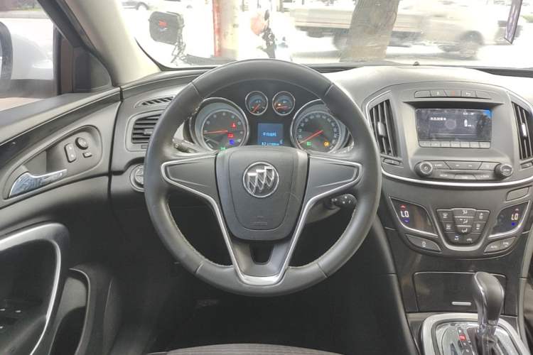 Used Buick Regal 2015 1.6T Leading Technology Model Steering Wheel