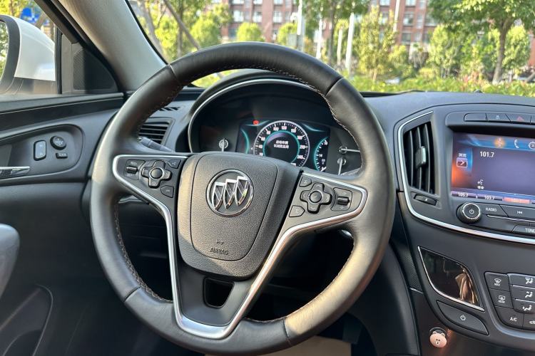 Used Buick Regal 2015 1.6T Elite Tech Model Steering Wheel
