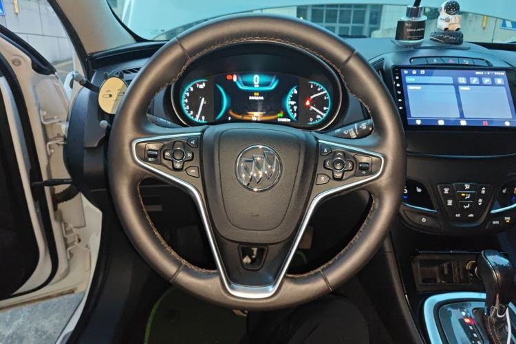 Used Buick Regal 2015 1.6T Elite Tech Model Steering Wheel